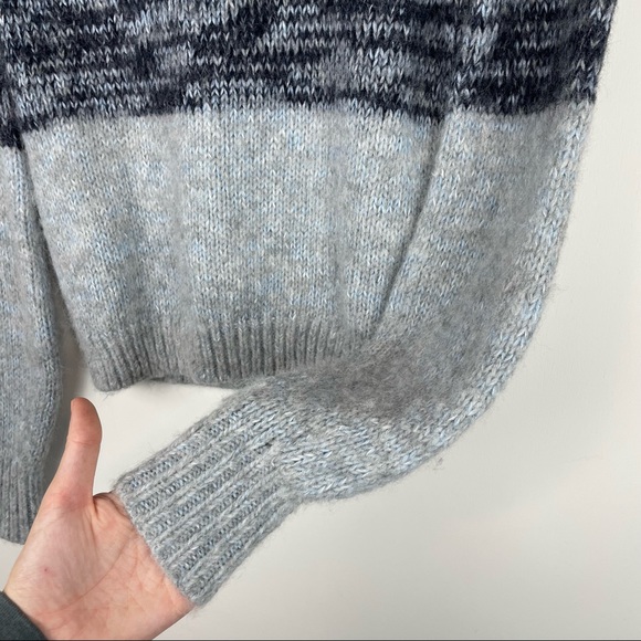 Banana Republic Merino Extra Fine Merino Wool Alpaca Blue Colorblock Sweater - Picture 5 of 12